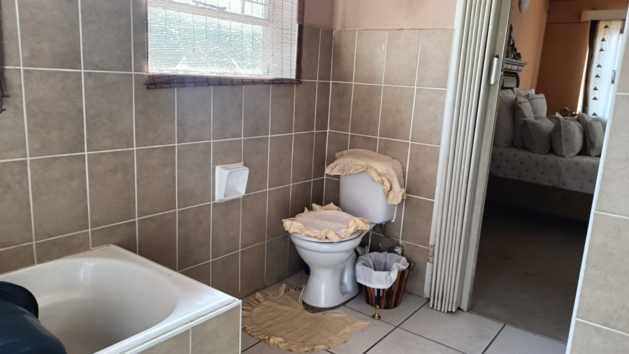 4 Bedroom Property for Sale in Stilfontein Ext 4 North West